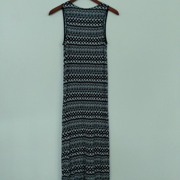 H&M Sleeveless Maxi Dress - Picture 2 of 6